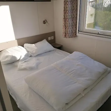 Campsite Mobile 3 Chambres Au Camping Les Charmettes Les Mathes